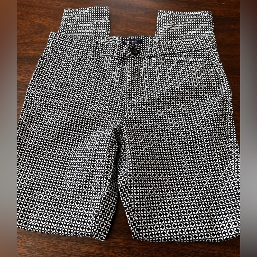 NWOT GAP Black & White Geometric Print Slim City pants 2R
